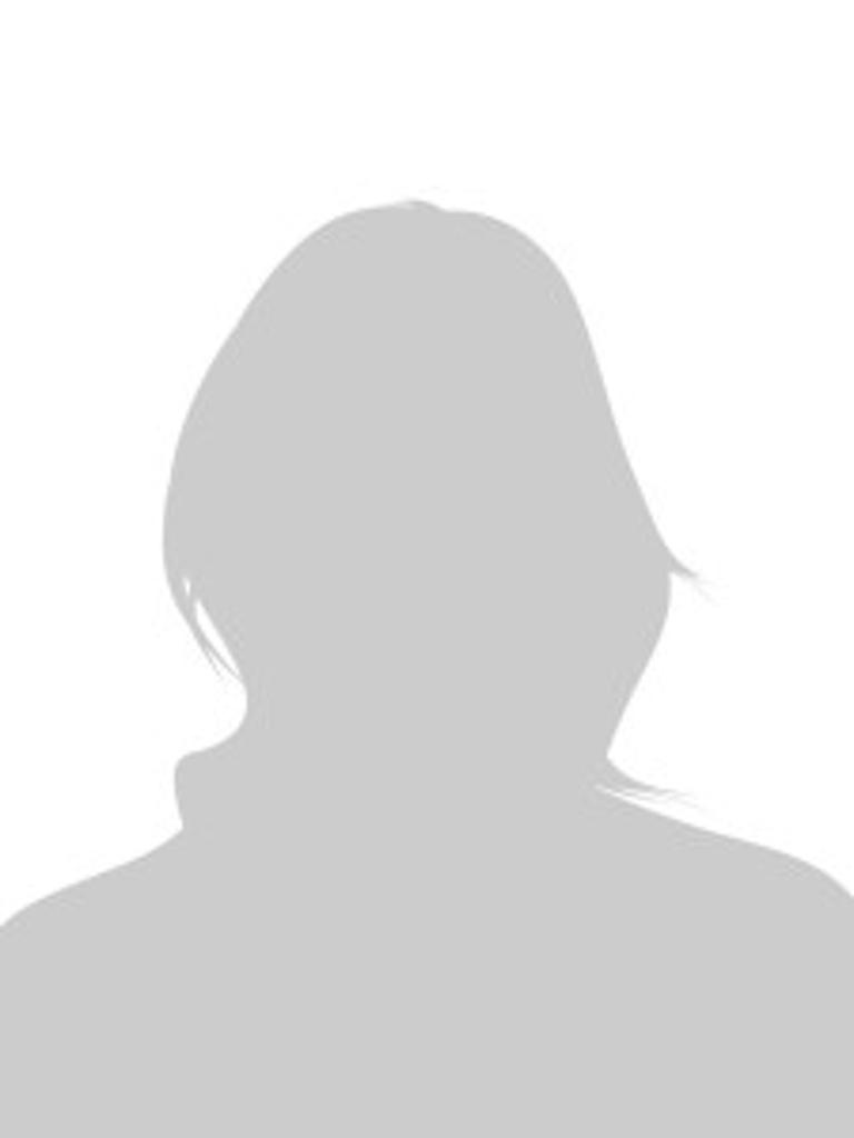 Placeholder-Female_large2 Placeholder-Female_large2